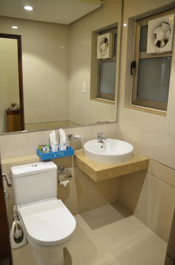 Atrium - Iconic Apartment Sri Jayewardenepura Kotte Εξωτερικό φωτογραφία